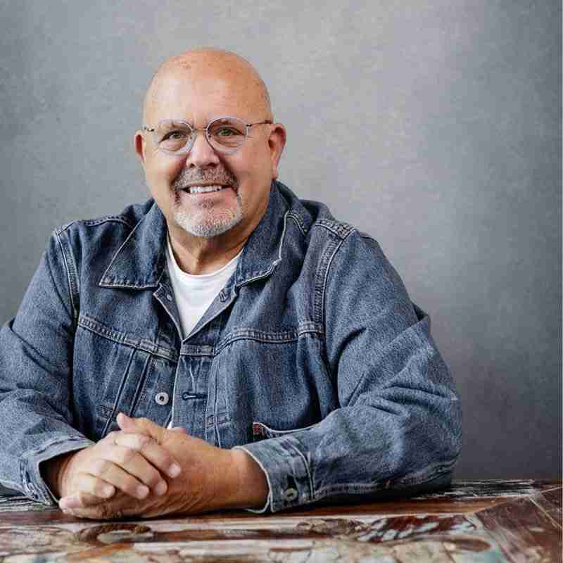 An image of the author Michael Menard.